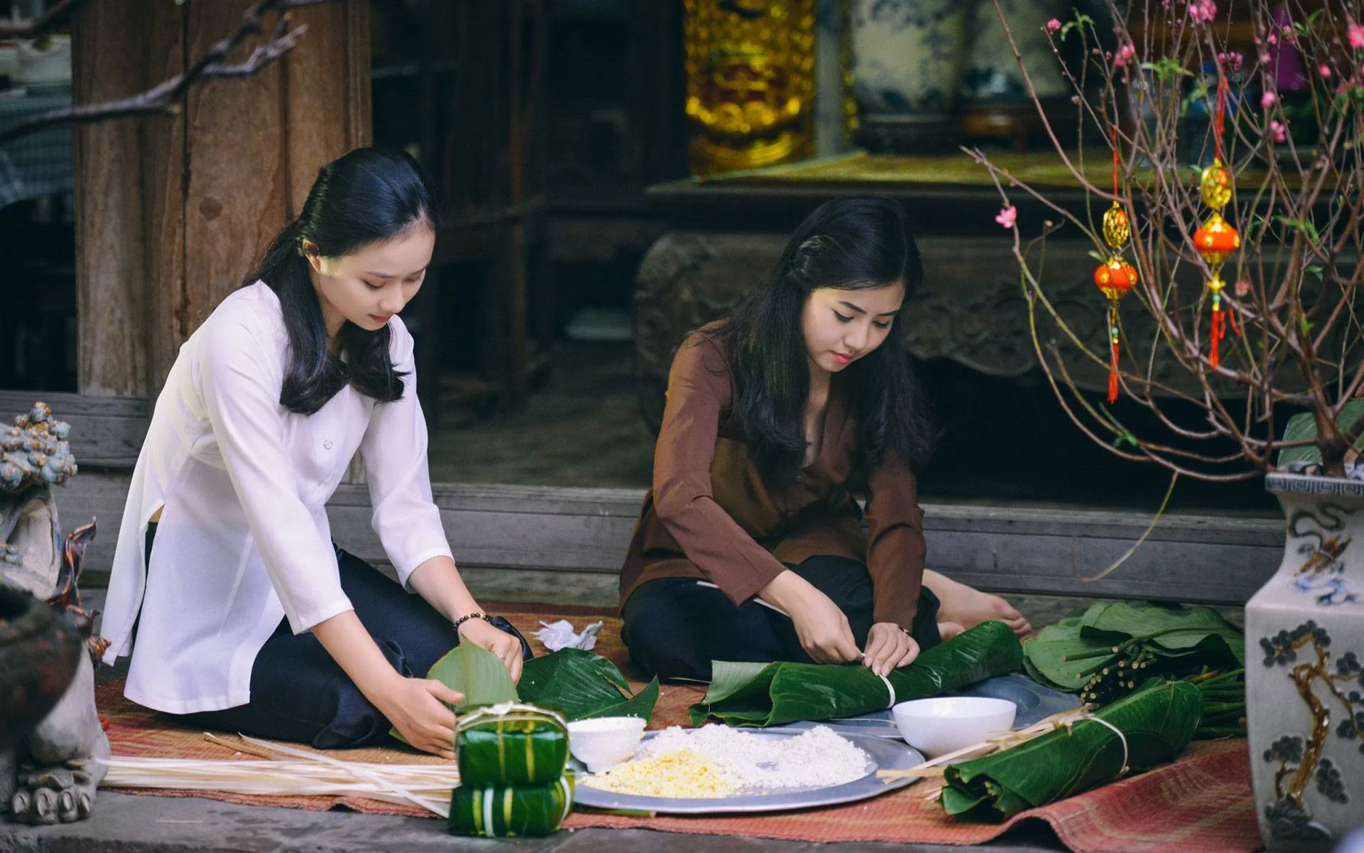making Banh Chung in Tet holiday in Vietnam