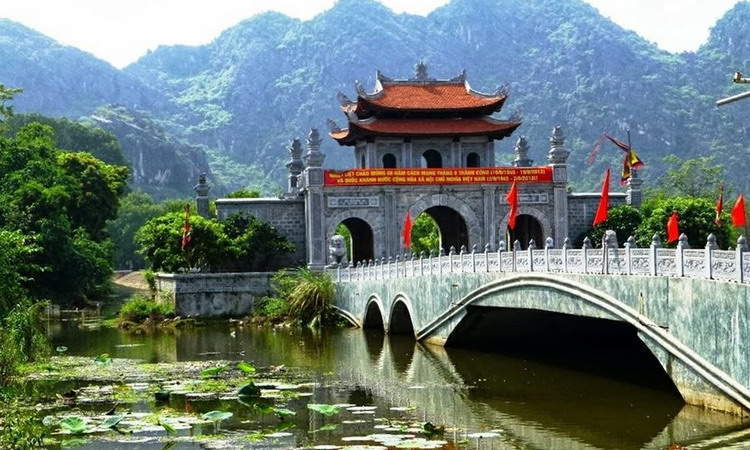 Hoa Lu Ancient Capital in Ninh Binh