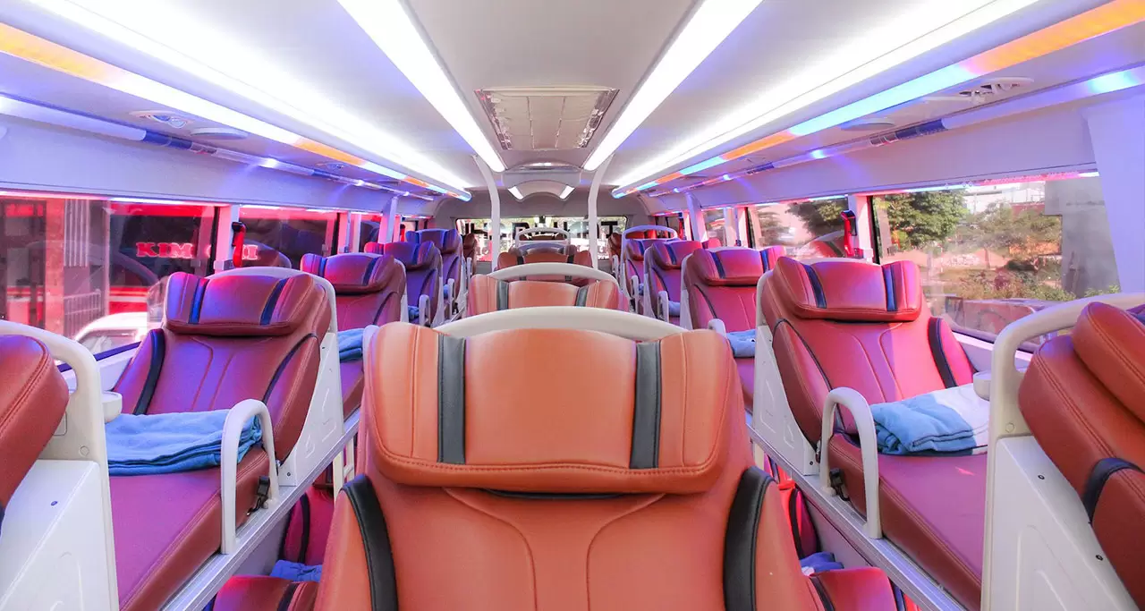 Travel to Danang by bus