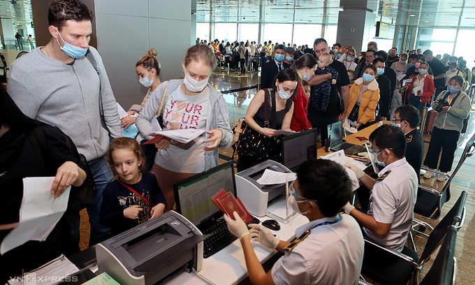 Aviation regulator eyes $1 bln upgrade for Cam Ranh airport