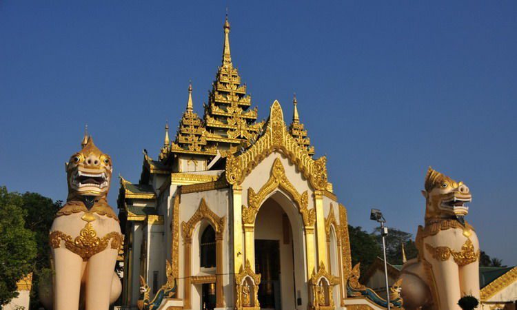 Chauk Htat Gyi Pagoda Myamnar